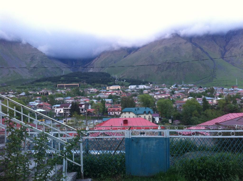 Maia'S Guest House Gergeti Kazbegi Exterior photo